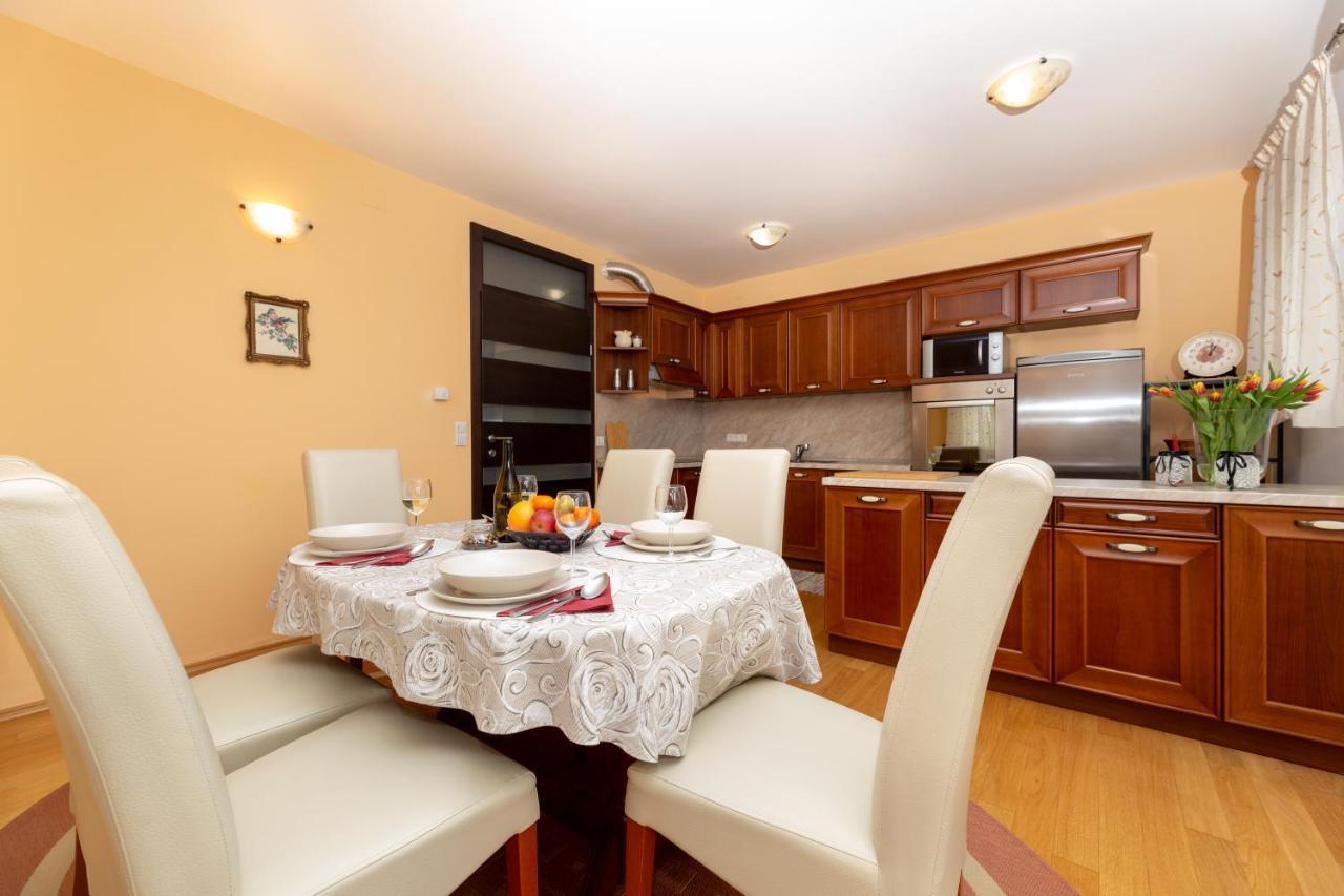 Golden Hope 4+1 Apartment Krk Đảo Krk Ngoại thất bức ảnh